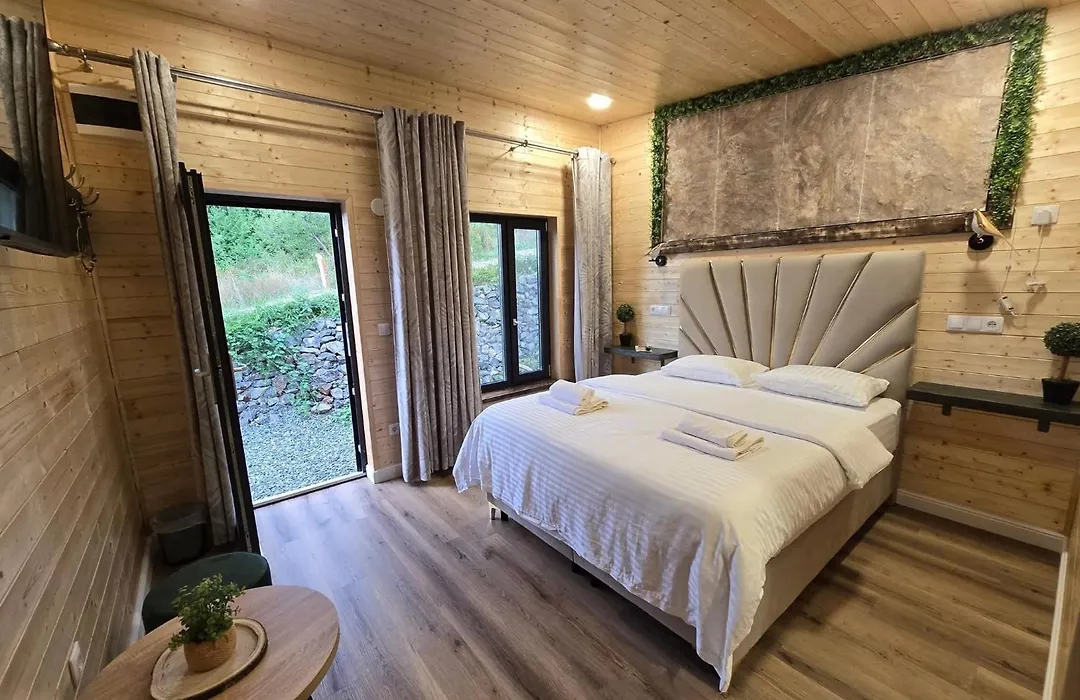 Bella Vista Bungalow-1
