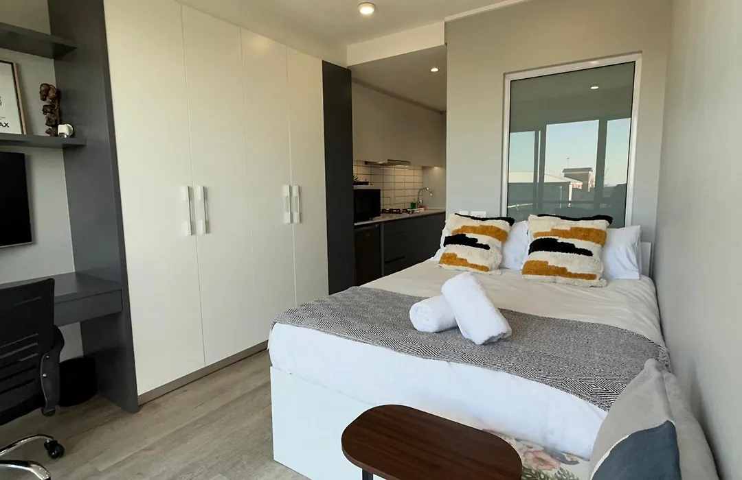 City Living Studio Apartment In Woodstock-1