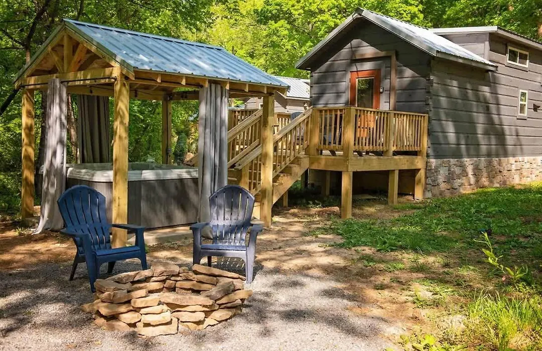 Meg Cabin Tiny Rustic Comfort On Lookout Mtn-1
