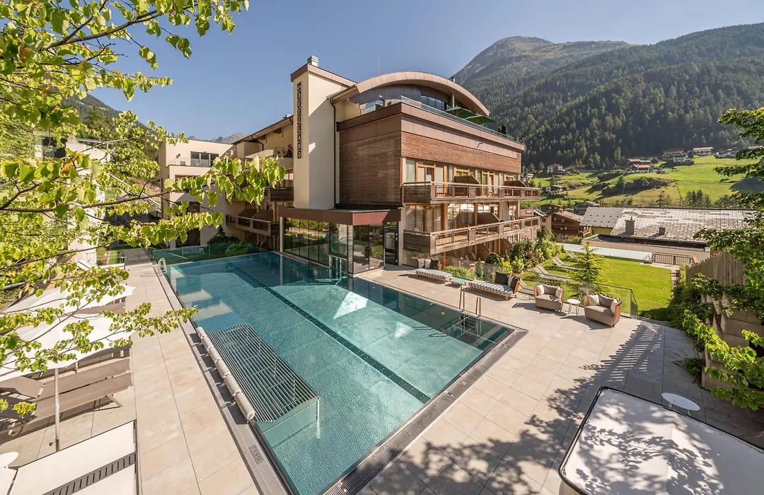 Bergland Design- Und Wellnesshotel-1