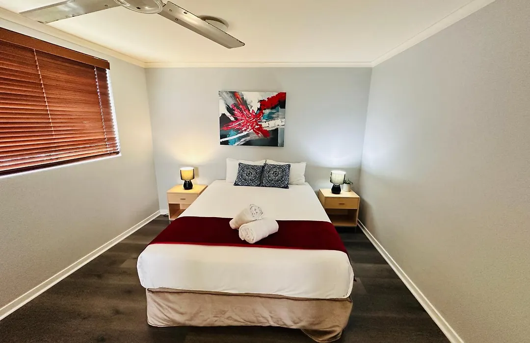 Caloundra Central Apartment Hotel Official-1