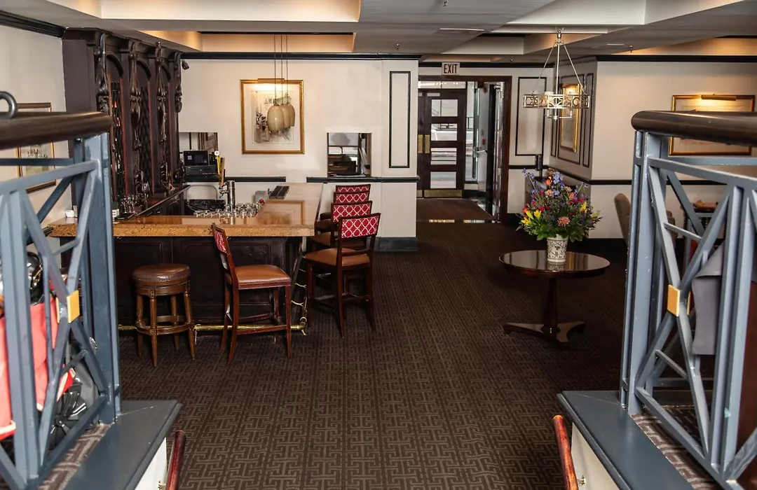 Dunhill Hotel-1
