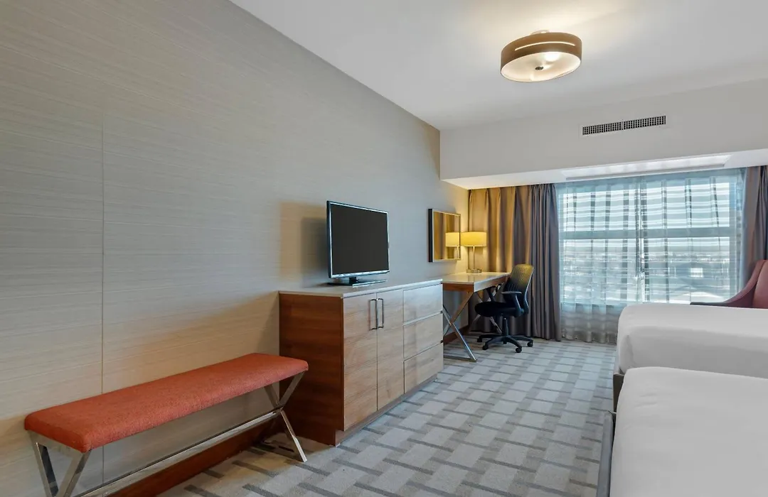 Radisson Hotel & Conference Centre Calgary Airport-1