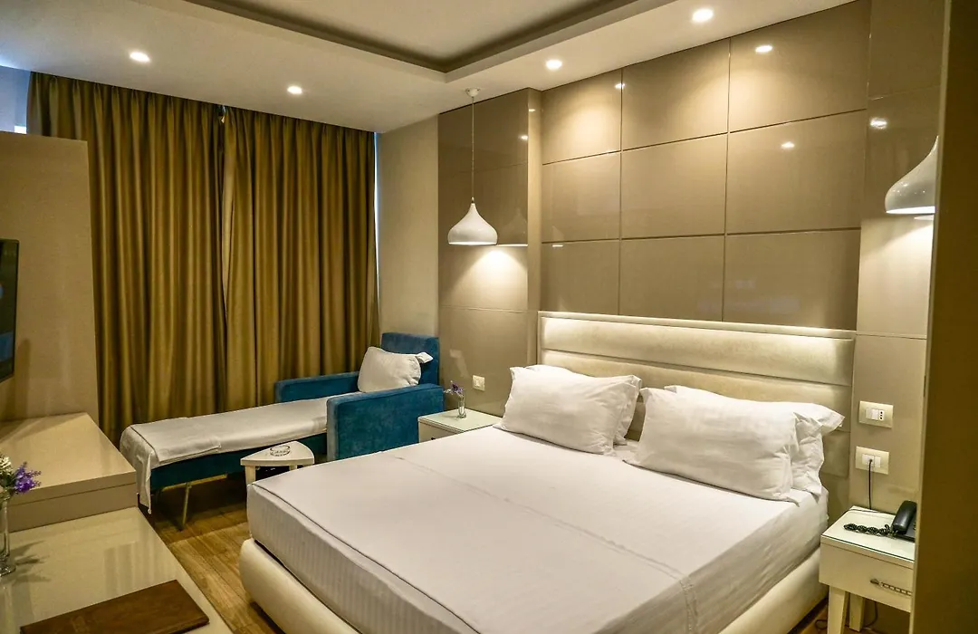 Hotel Luxury-1