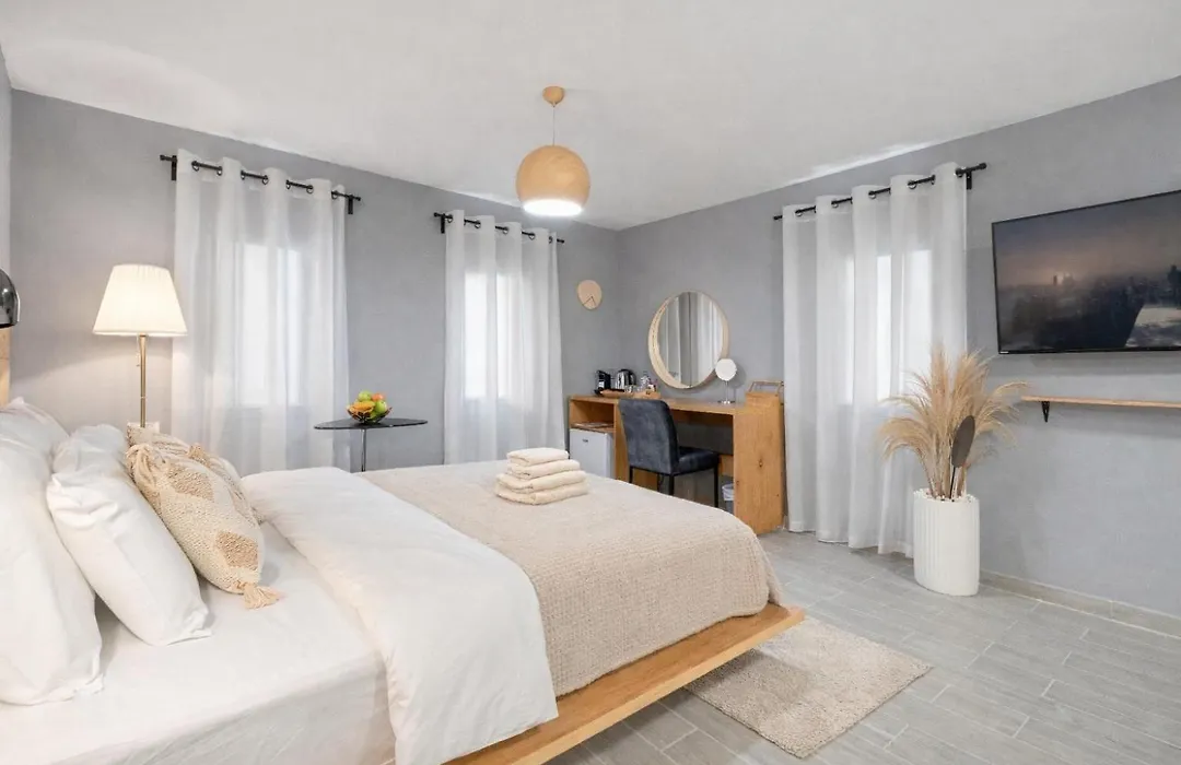Hotel La Finca - Luxury Suites Hotel - סוויטות יוקרה במרכז באר שבע עם ג'קוזי וחוויית אירוח פרימיום-1
