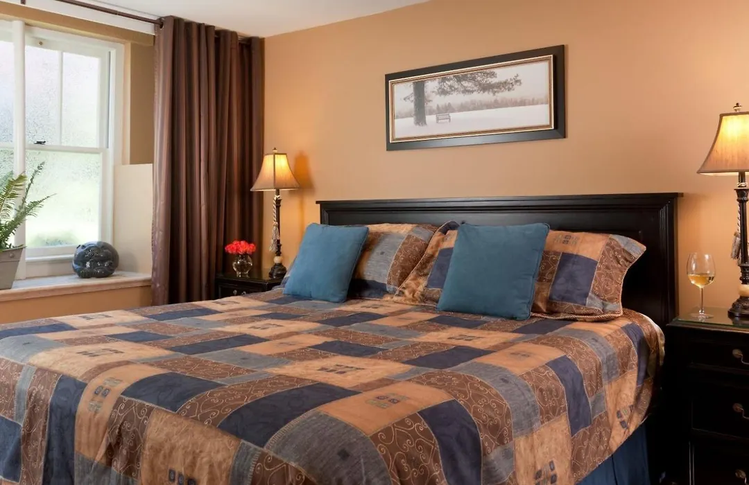 Abbeymoore Manor Bed & Breakfast Inn-1
