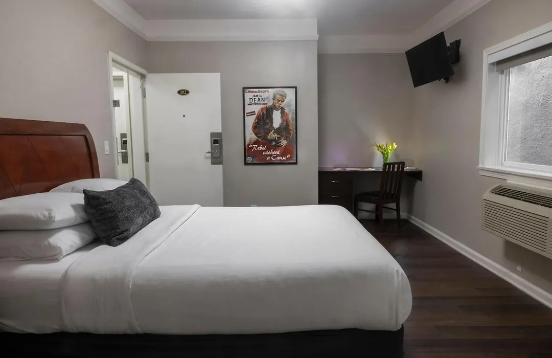The Hotel Hollywood-1