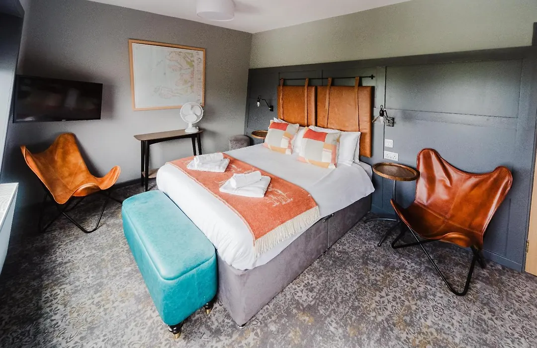 The Hebridean - Rooms & Apartments-1