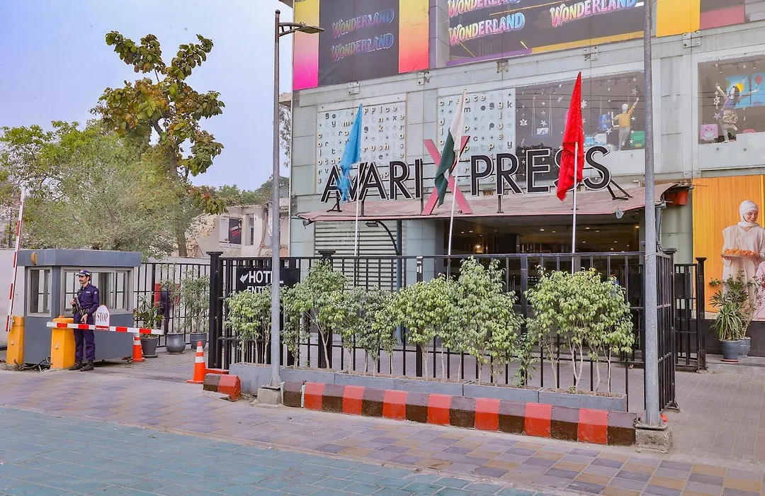 Avari Xpress Gulberg-1