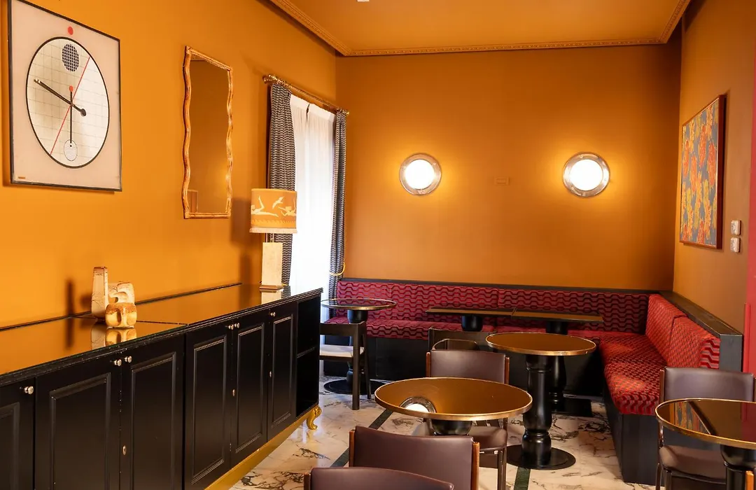 Boutique Hotel Metro 900-1