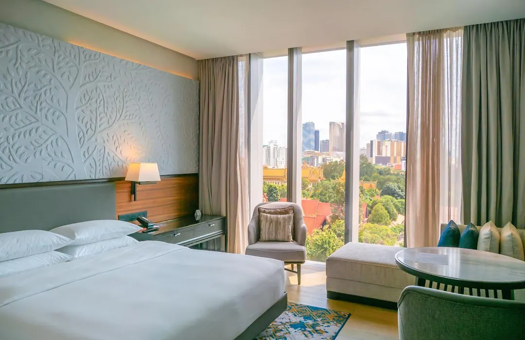 Hyatt Regency Phnom Penh-1
