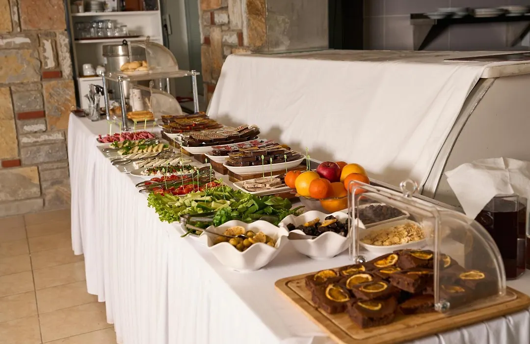 Mia Hill Suites-1
