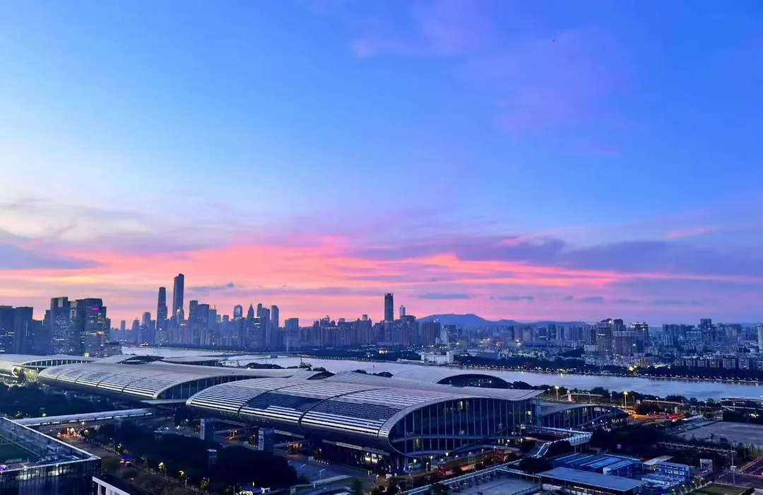 Paxin High-Altitude City View Apartment-1