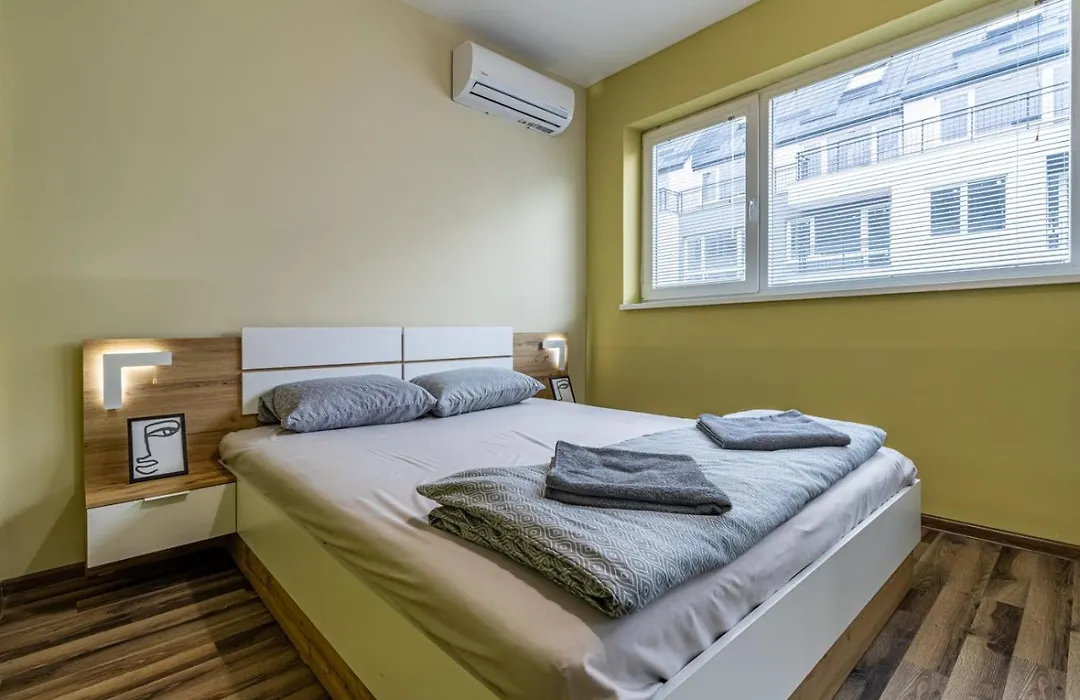 20Th Residence Studio 2-1