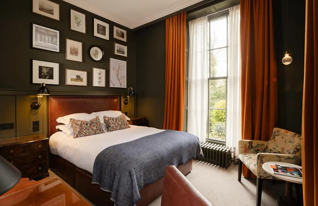 The Churchill Hotel-1