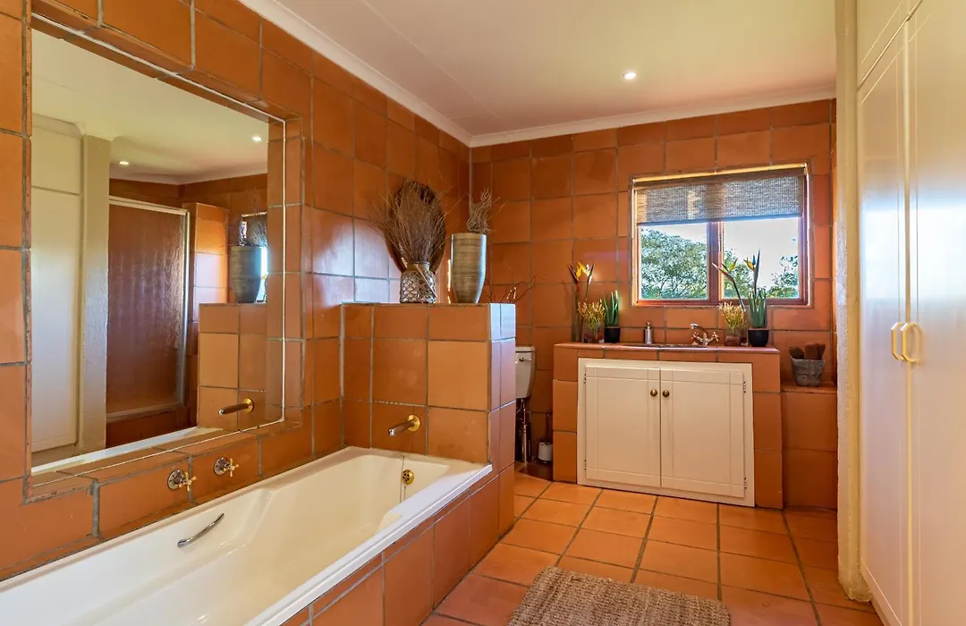 Ulwazi Rock Lodge-1