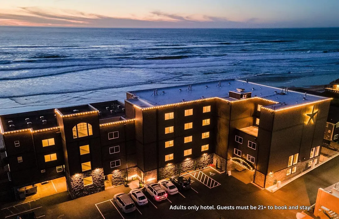 Starfish Manor Oceanfront Hotel-1