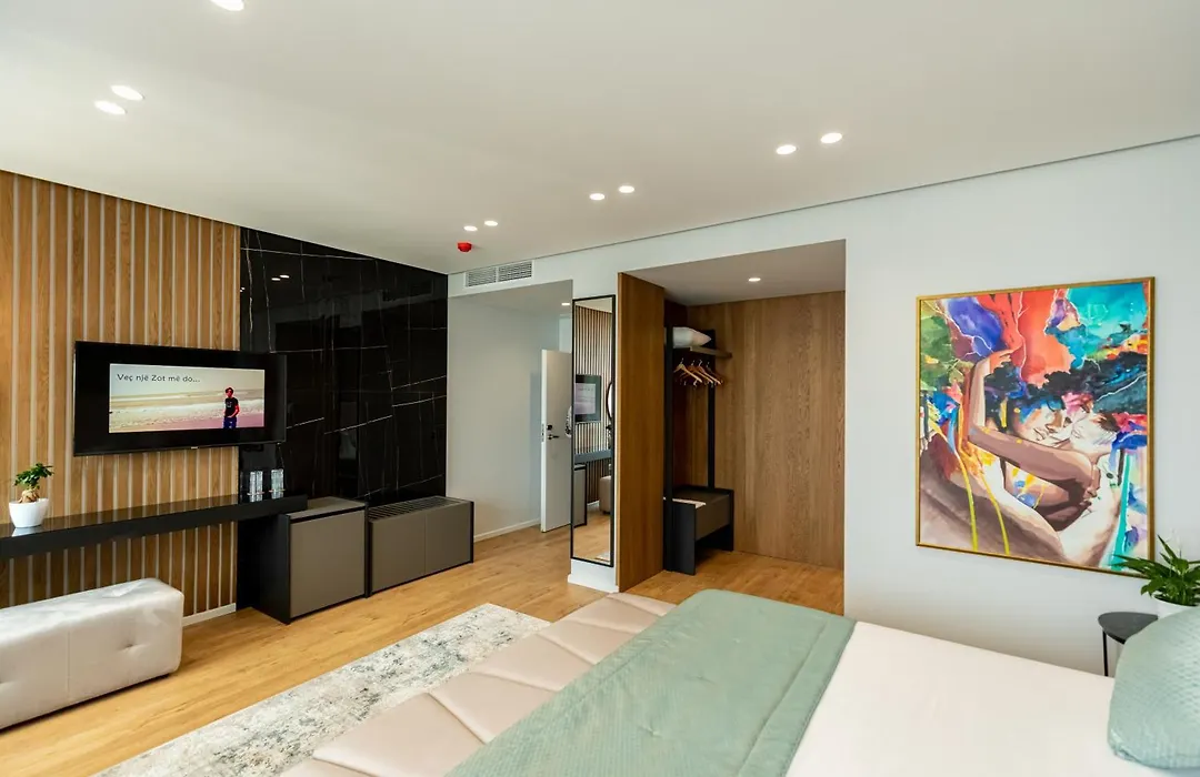 Ames Hotel & Spa-1