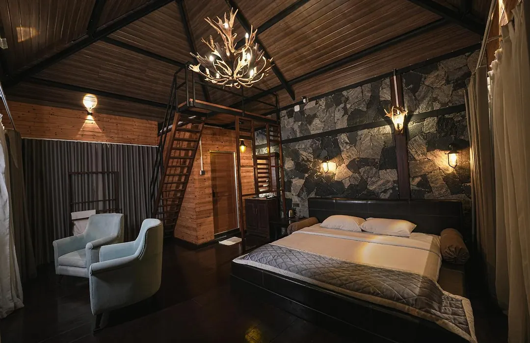 Friendly Hills Hotel-1