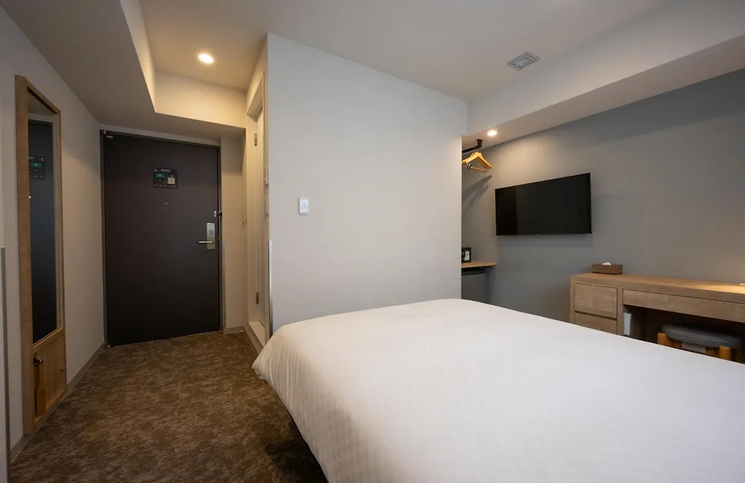 Plum Hotel-1