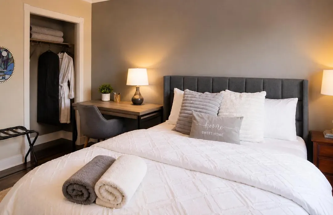 Tuscan Ridge Guesthouse Calgary West-1