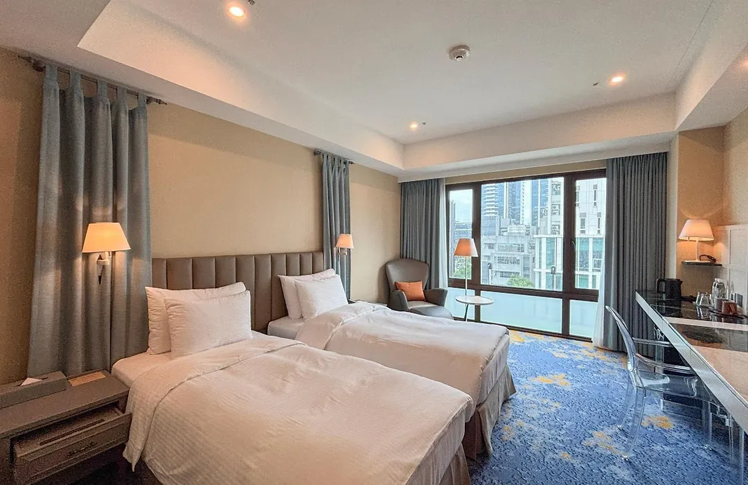 Grand Victoria Hotel-1