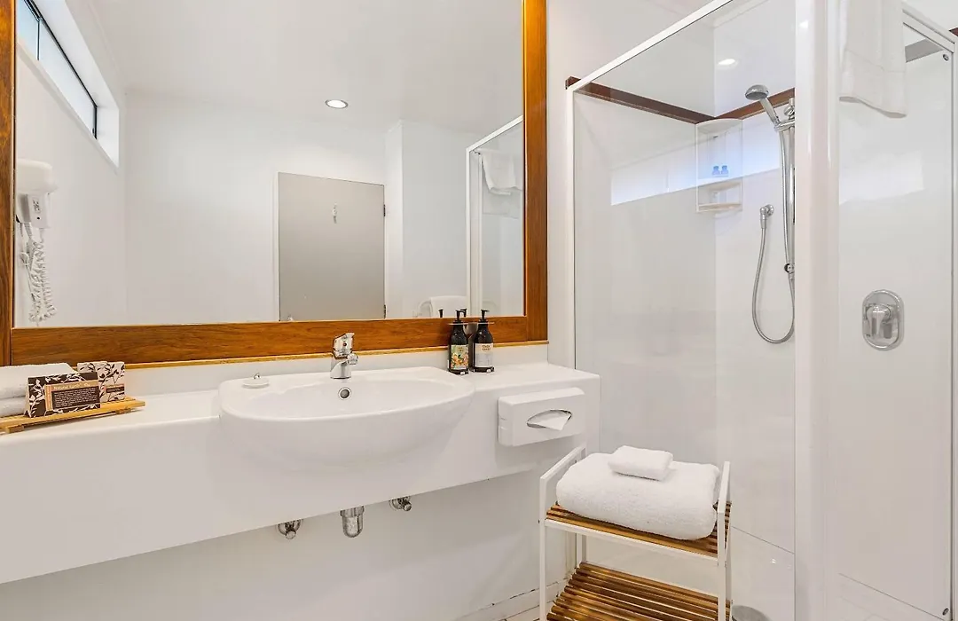 Quality Hotel Lincoln Green-1