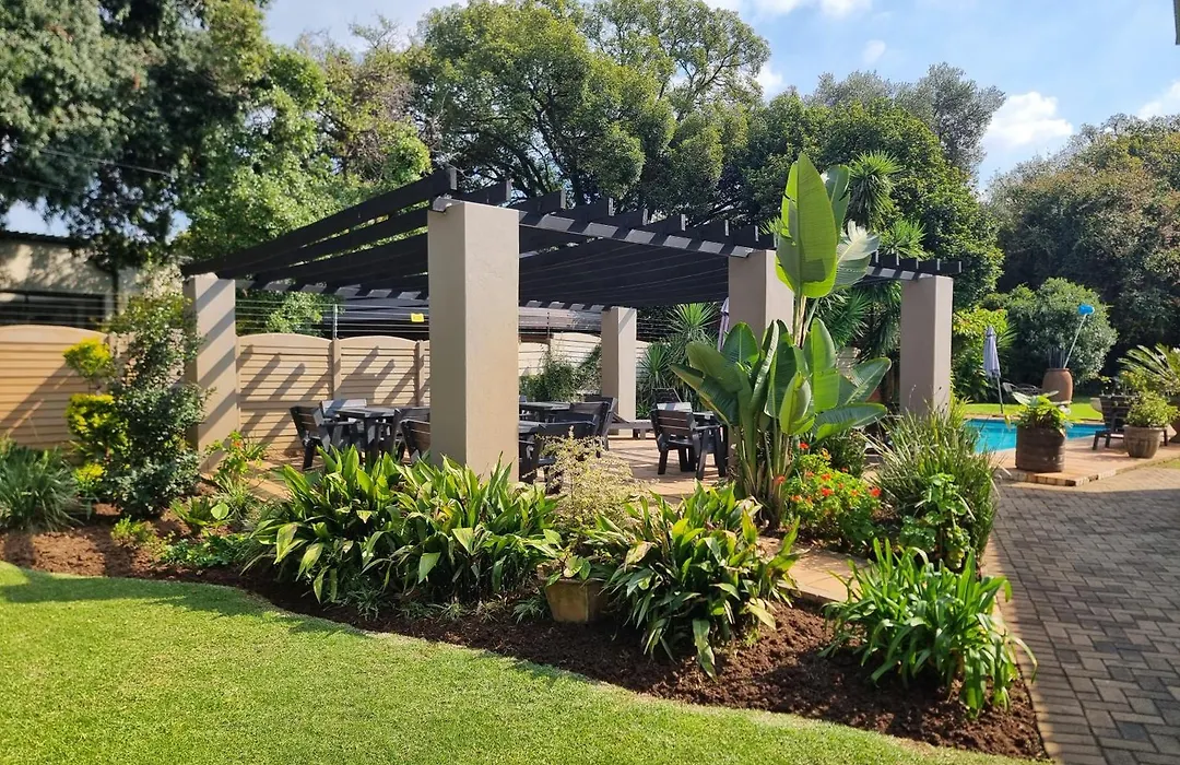 Aerotropolis Guest Lodge-1