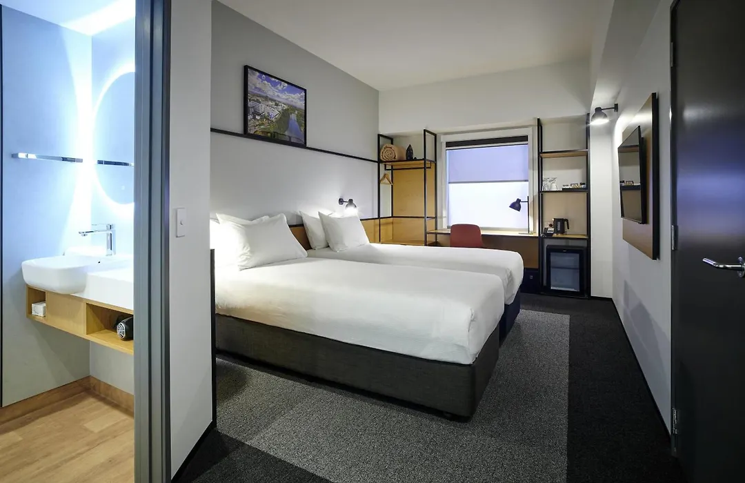 Ibis Hamilton Tainui-1