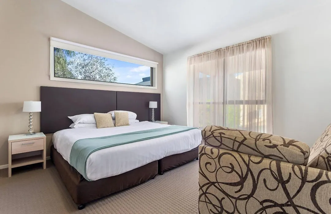 Quality Hotel Point Cook-1