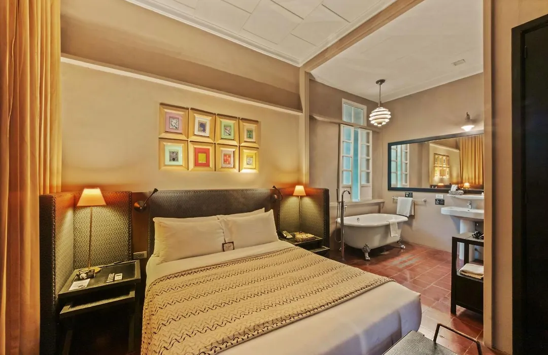 The Henry Hotel Manila-1