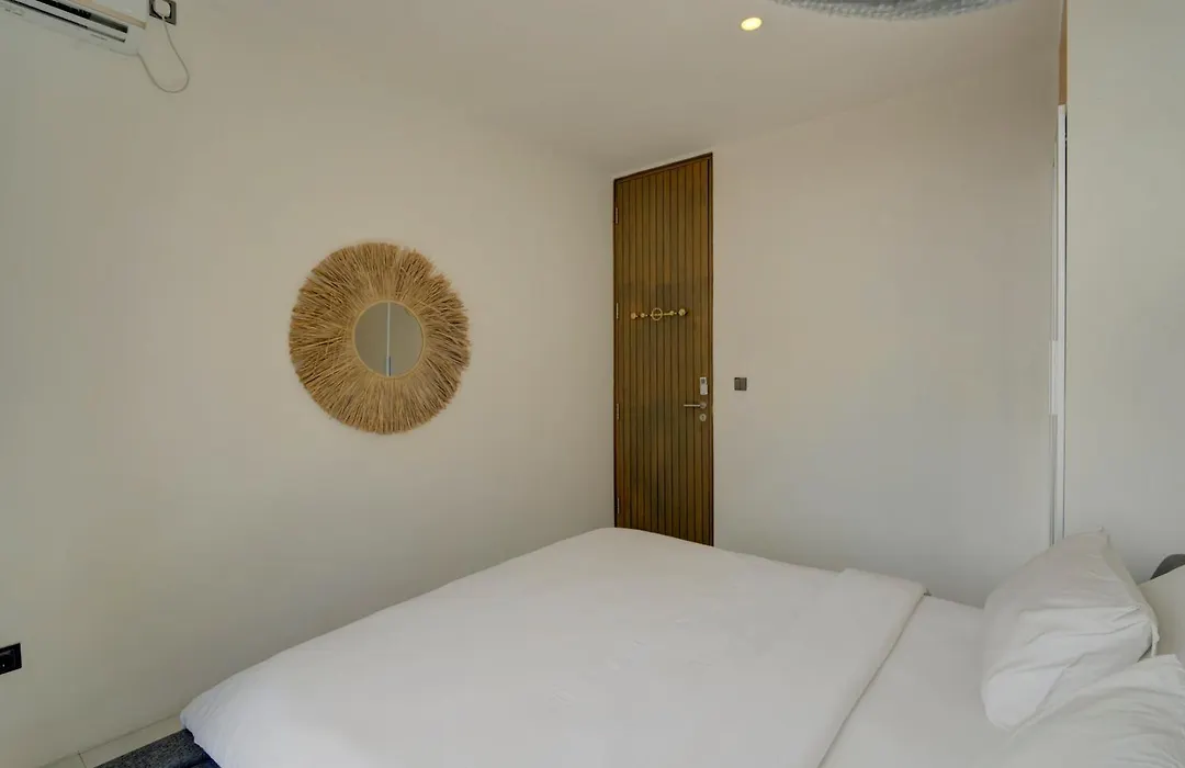 Stylish 4Br Villa With Private Pool In Batu Bolong-1