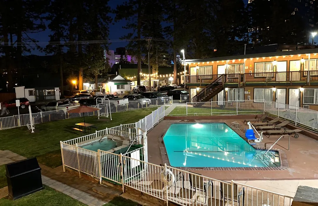 Cedar Inn & Suites-1