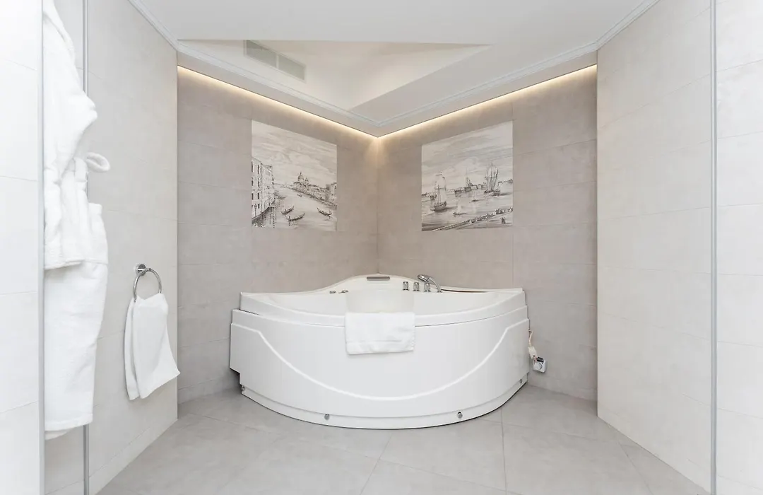 Metropol Hotel Yerevan-1