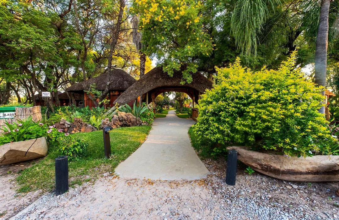 Gondwana Hakusembe River Lodge-1