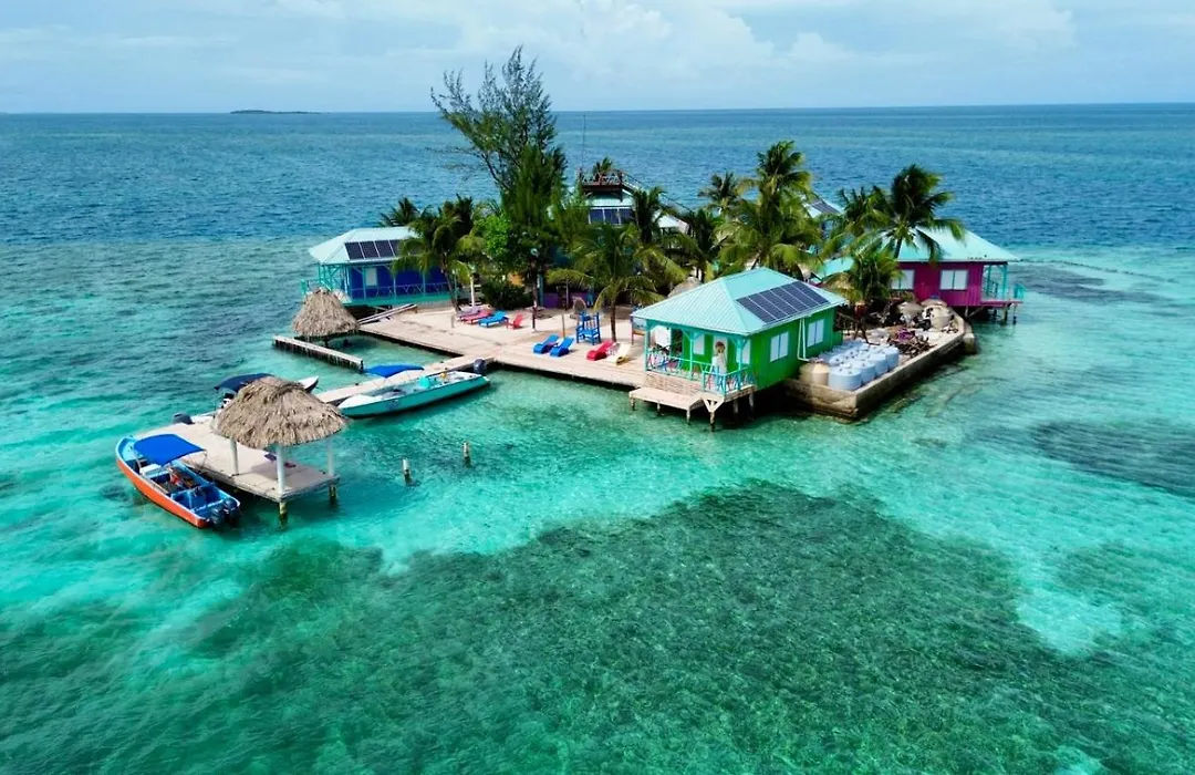 King Lewey'S Island Resort-1