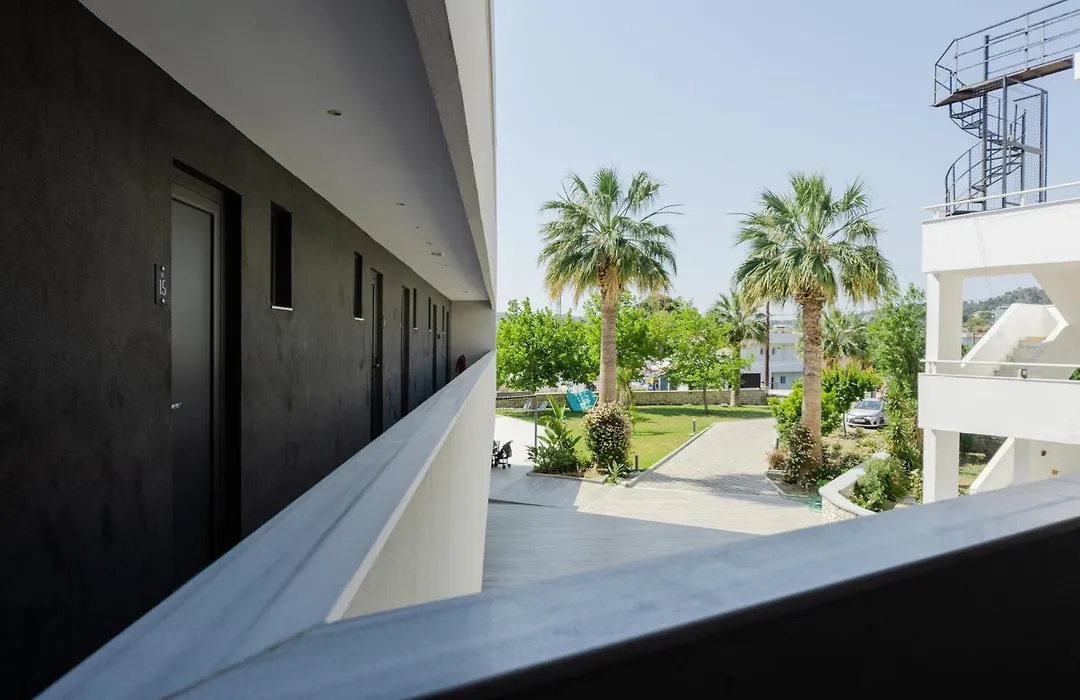Madison Boutique, Faliraki-1