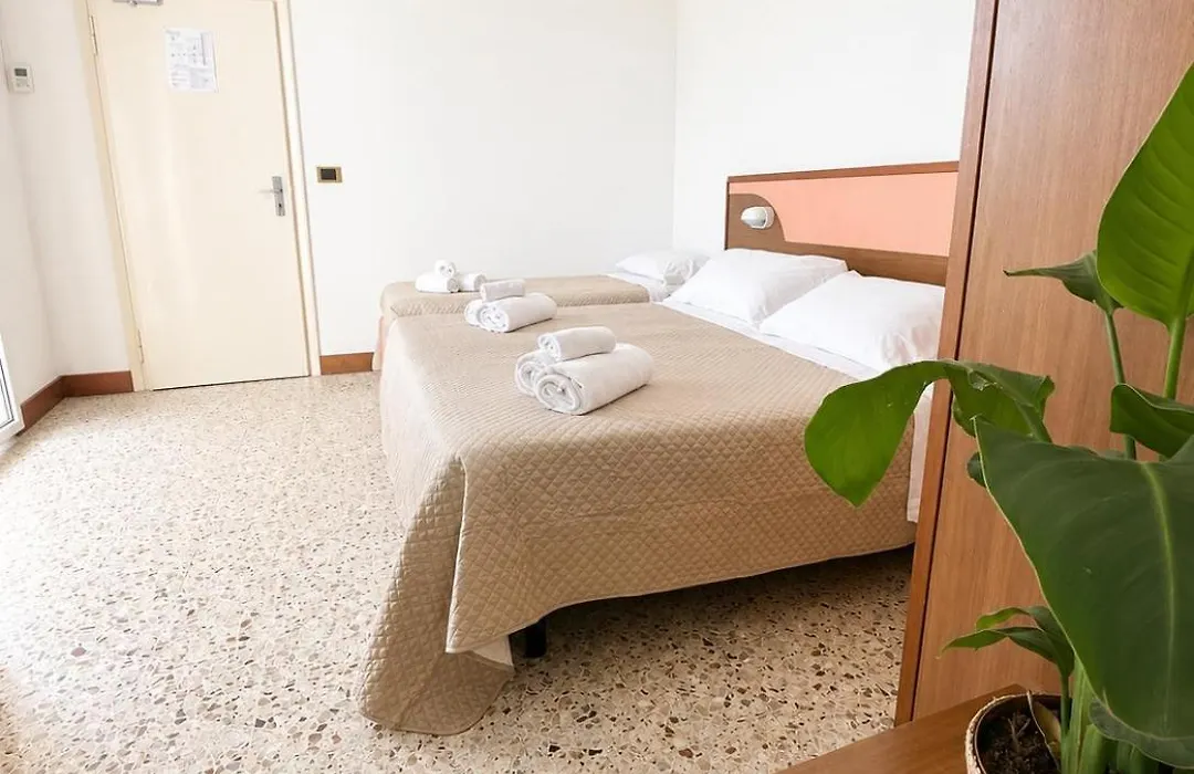 Hotel Artide - Beach Front-1