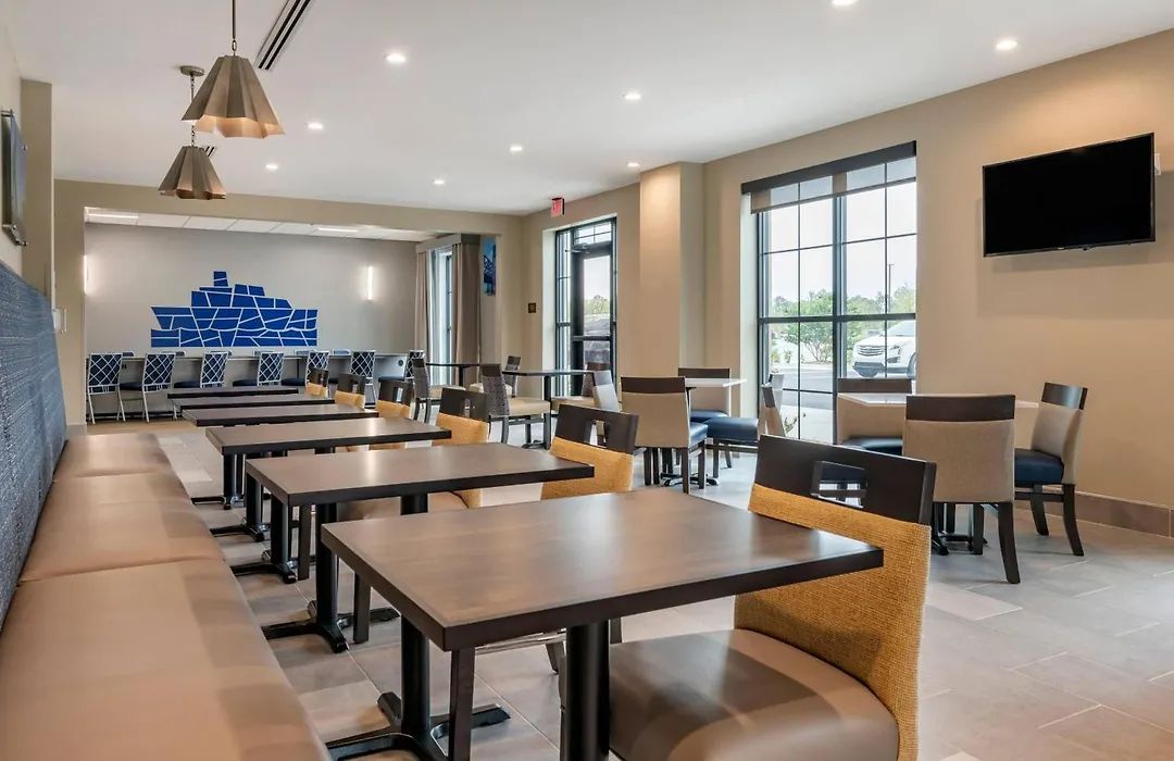 Comfort Inn & Suites Jacksonville - Orange Park Near Naval Air Station-1