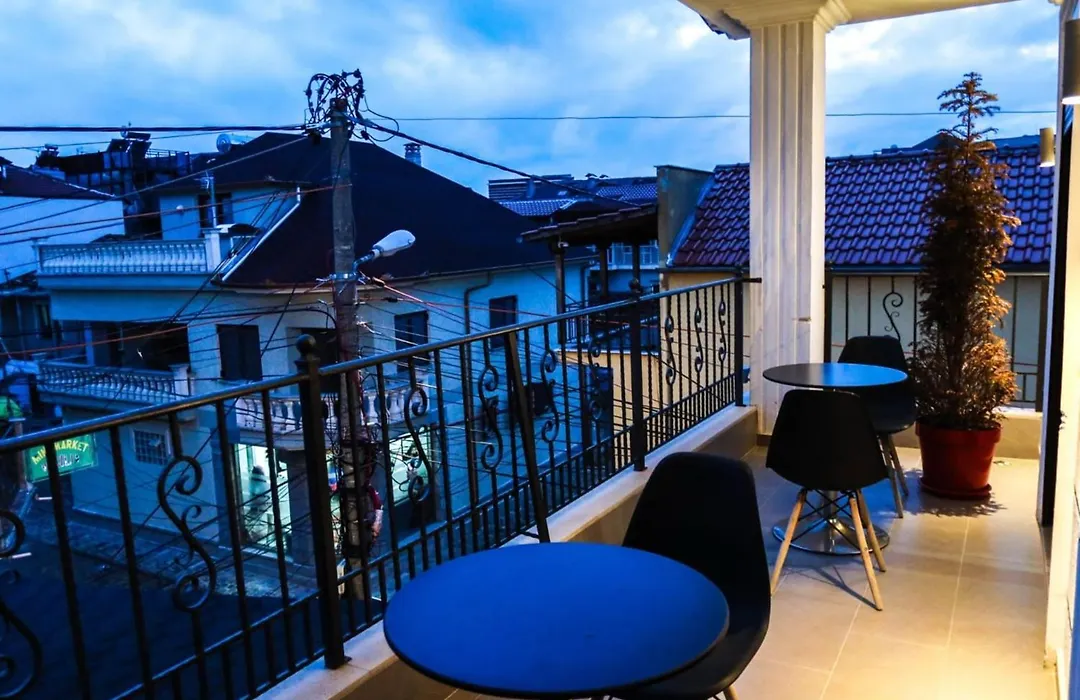Vila Leo Lux-1