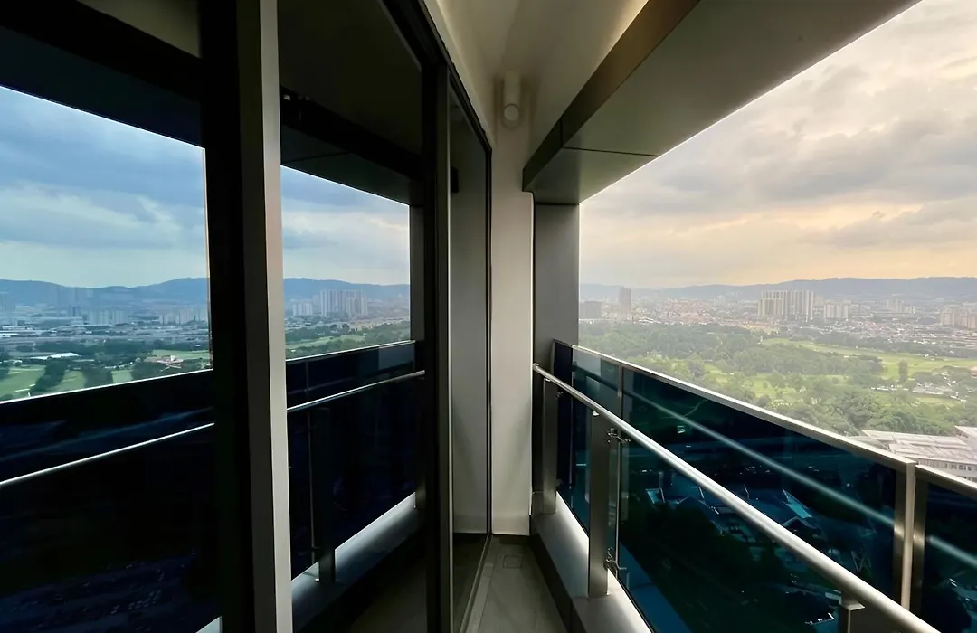 Eaton Residence Klcc By Flixses-1