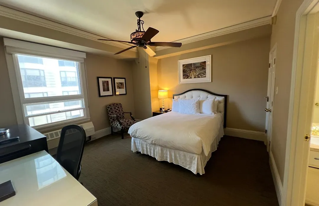 Kensington Park Hotel-1