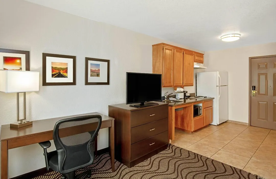 La Quinta By Wyndham Las Vegas Redrock/Summerlin-1