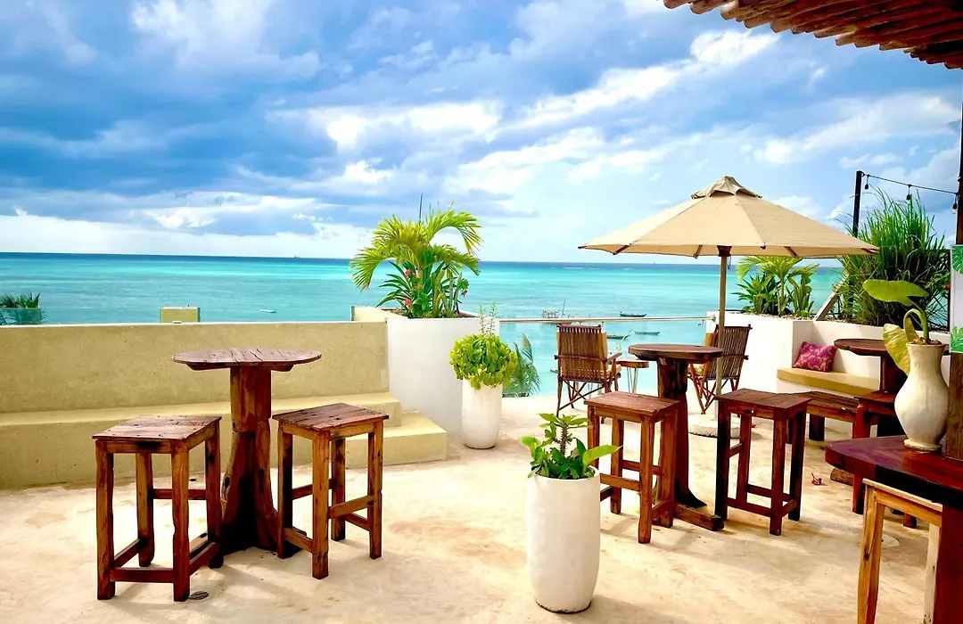 Aluna Beach Apartments-1
