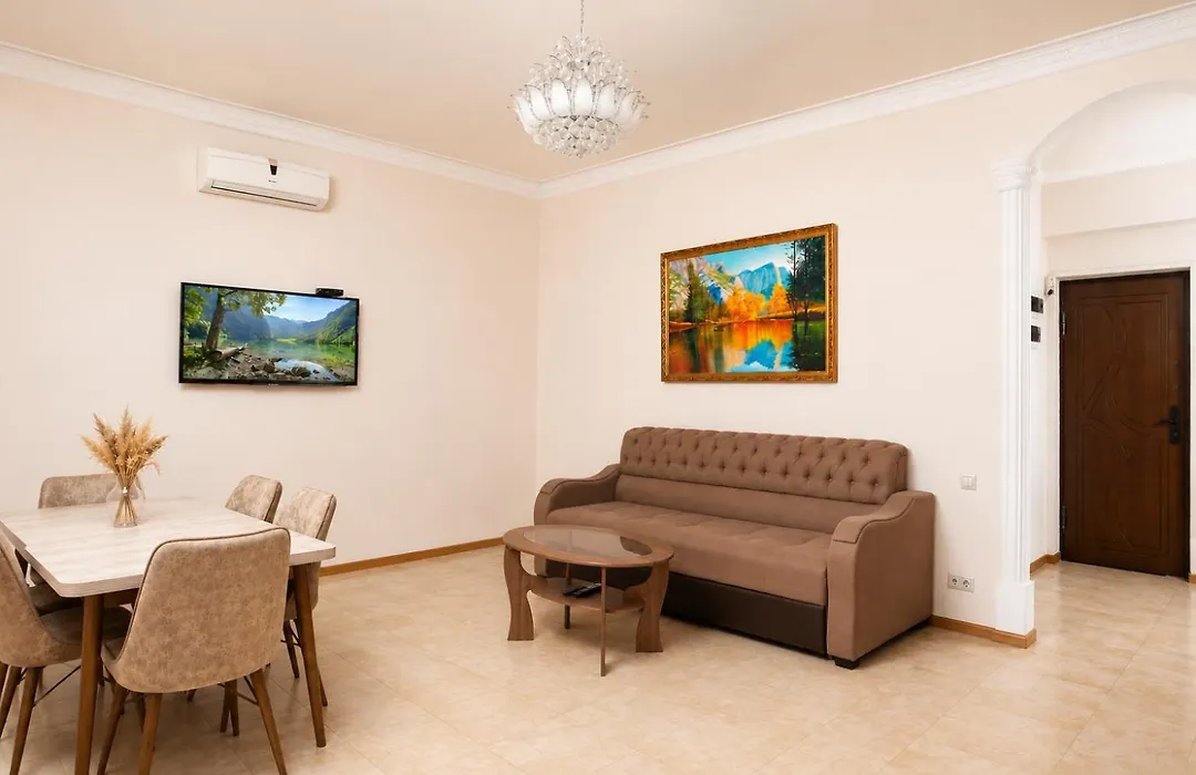 Bright 2 Bedroom Apartment Mayrig Building, With Nice Balcony View, Near Republic Square-1