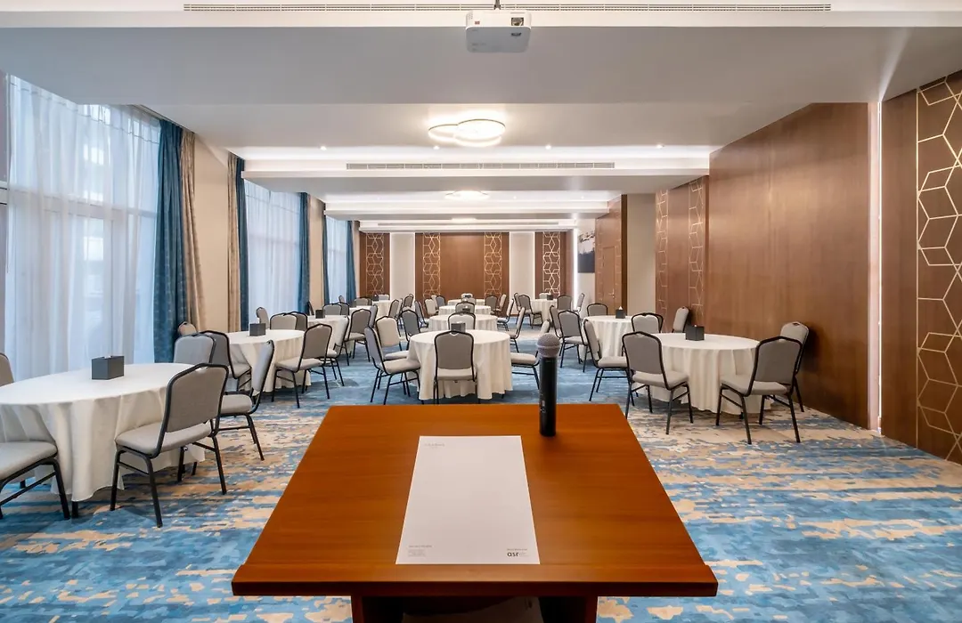 Citadines Al Ghubrah Muscat-1