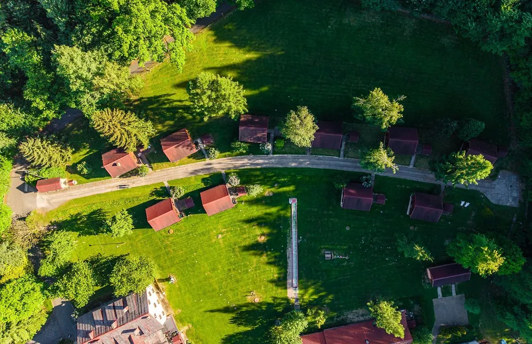 Zloty Potok Resort Oferta 2026 Domki Nad Jeziorem Zlotnickim Prywatna Plaza Camping Pokoje Tuz Przy Lesie Oraz Restauracja-1