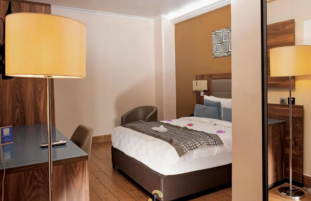 Hotel La Falaise Bonapriso-1