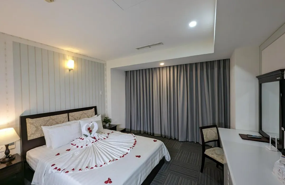 Dong Kinh Hotel-1