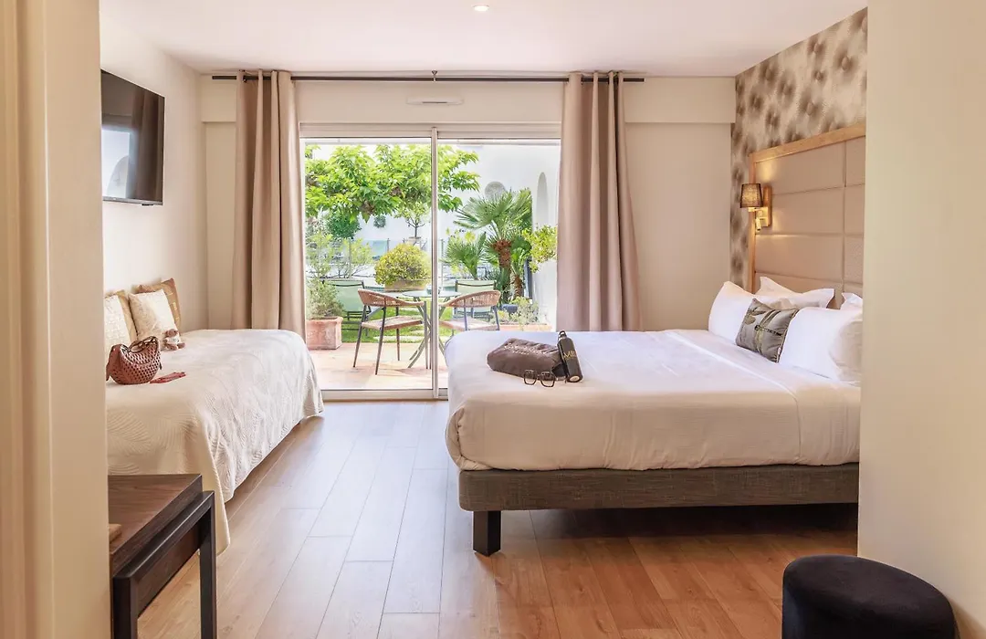 Hotel La Villa Cannes-1